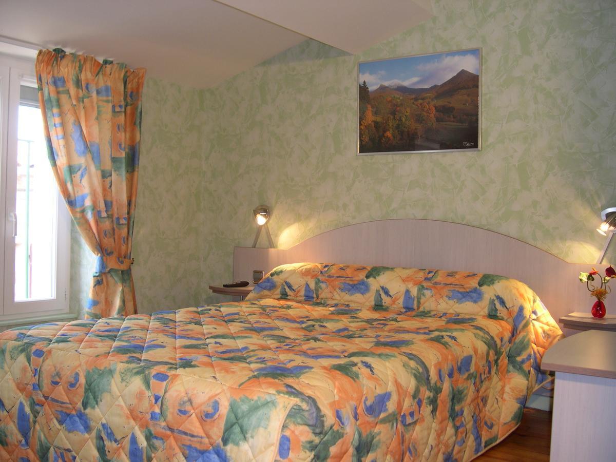 L'Ostalou Hotel Issoire Luaran gambar